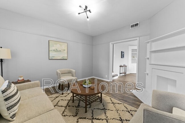 Photo - 1448 Woodlawn Ave