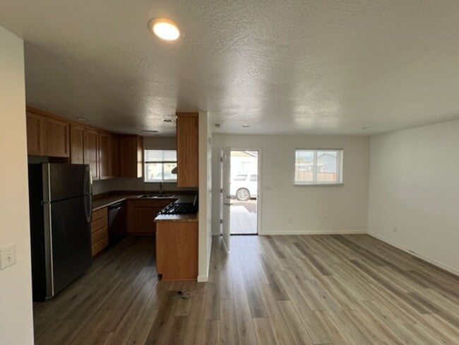 Photo - 3 BEDROOM SINGLE LEVEL HOME