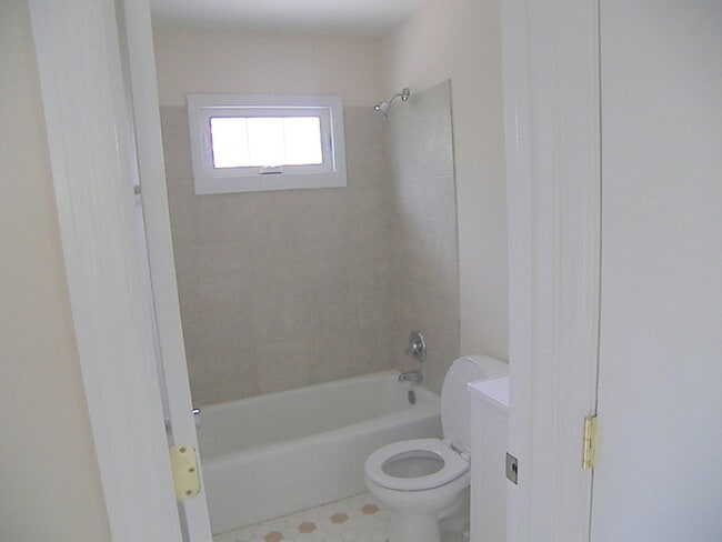 Photo - 7600 E Oakridge Cir