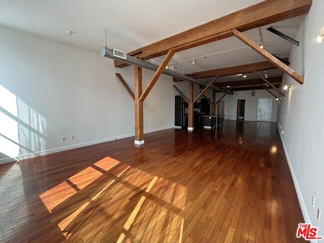 Photo - 652 Mateo St Unit 206