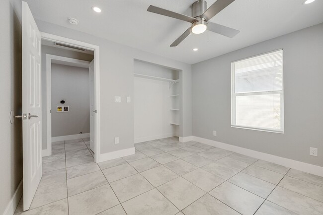Photo - Move-In Ready Two-Bedroom with Modern Finishes & Stainless-Steel Appliances Unit Bassler - 2318  A