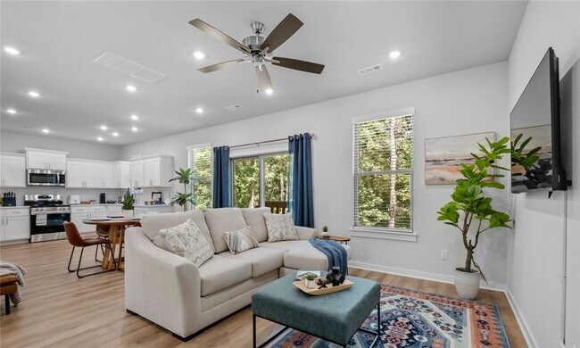 Photo - 43 St Austell Dr