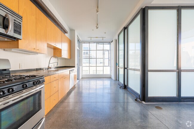 3HAB, 2BA - Lantern Lofts