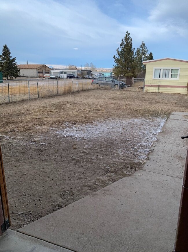 Photo - Forestvale Tri-plex Unit #3