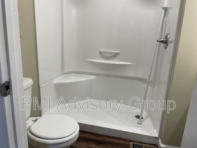 Photo - 940 SE Pinecrest Dr