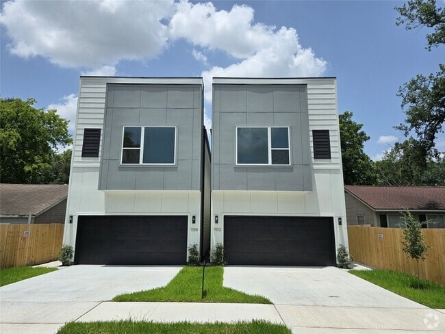 Building Photo - 7012 St Augustine St Rental