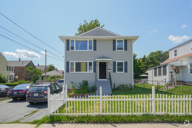 Building Photo - 8 Albany Ave Unit 2 Rental