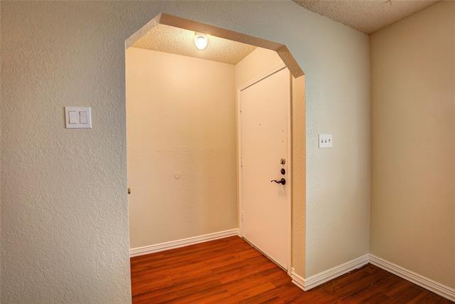 Photo - 5307 School Hill Cir