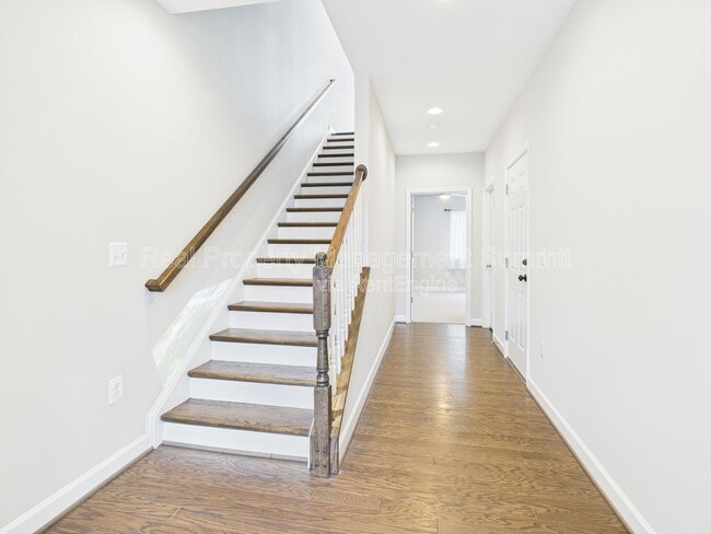 Photo - 3483 Monterey Dr