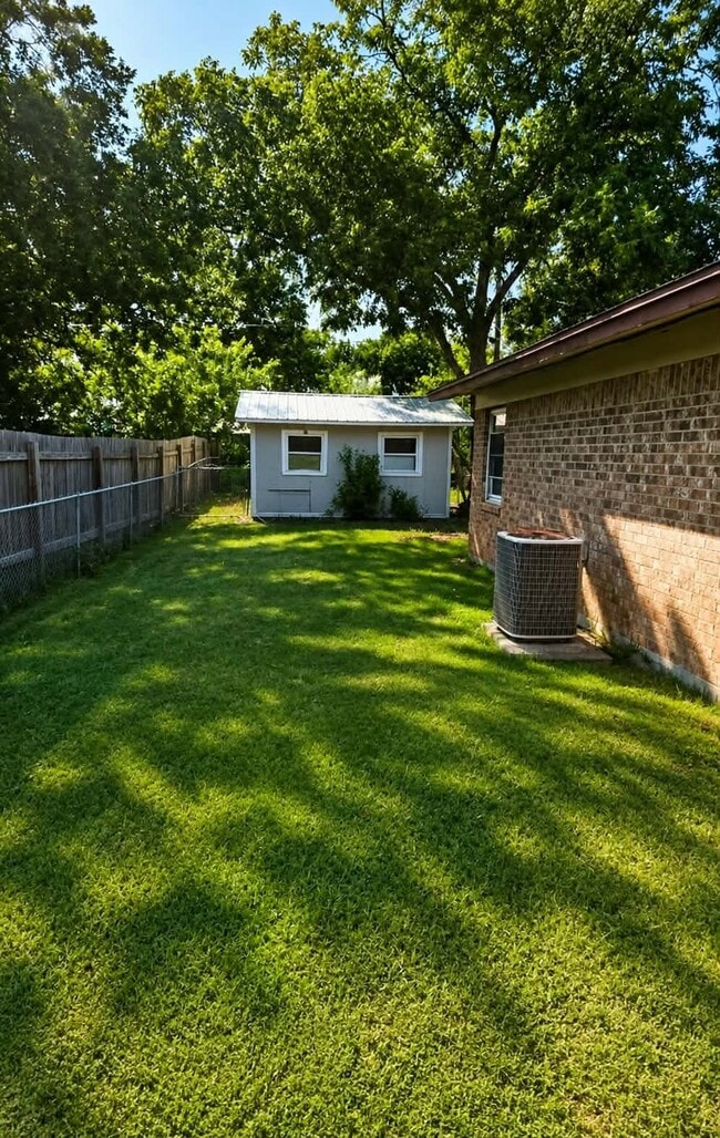 Photo - 1507 Richard Dr
