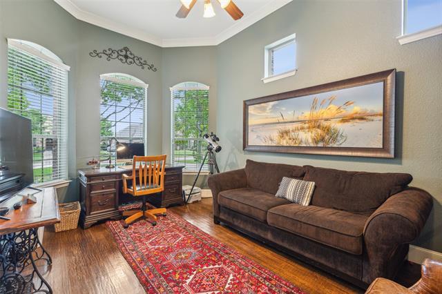 Photo - 2404 Lilyfield Dr