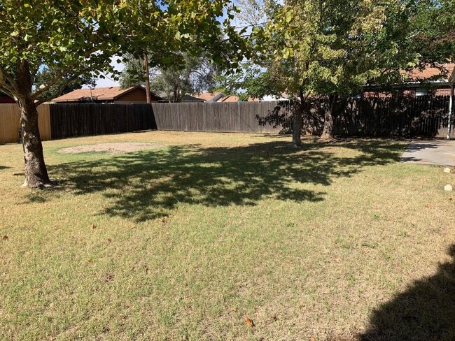 Photo - 1106 La Paloma St