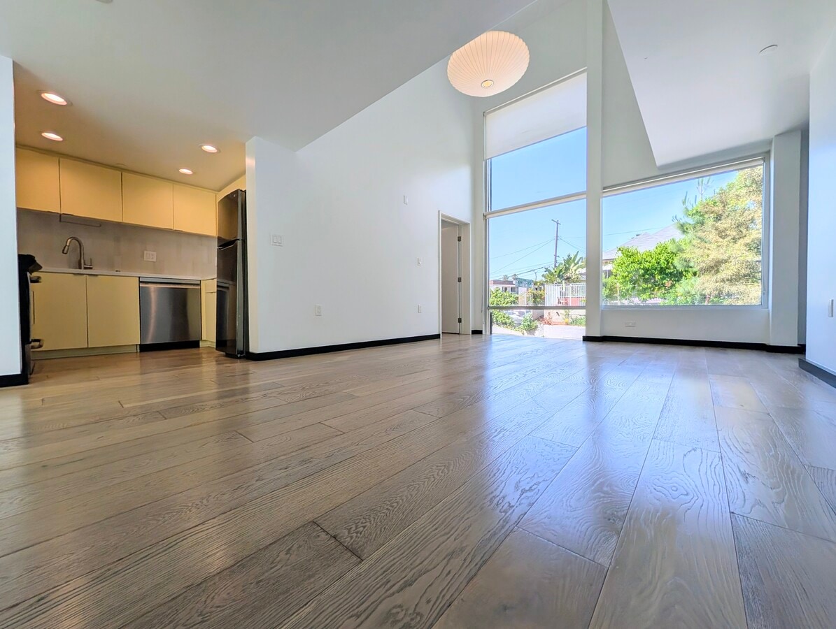 1313 Sunset - 1313 Sunset