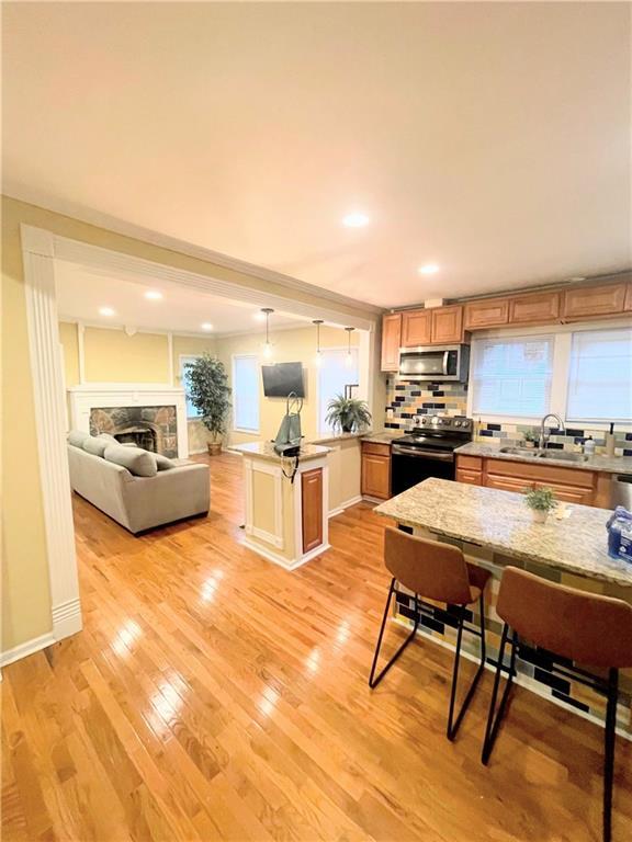 Photo - 814 Moreland Ave SE