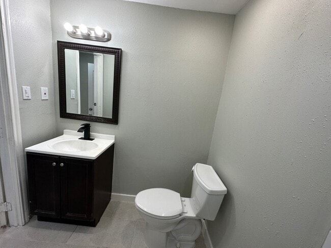 Photo - 7309 Moline St