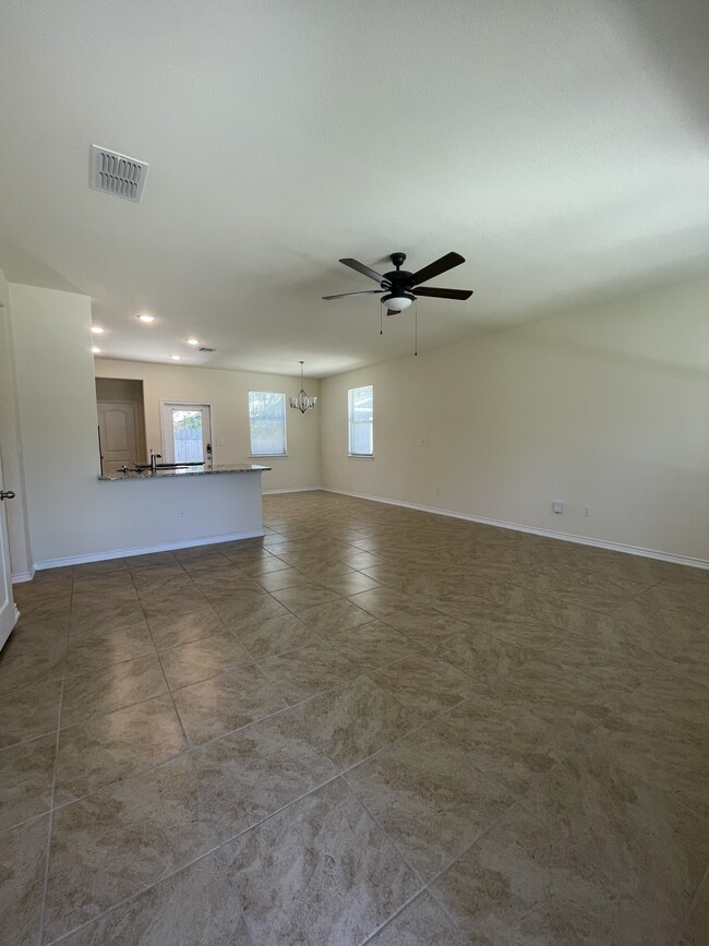 Photo - 218 Coopwood Ave