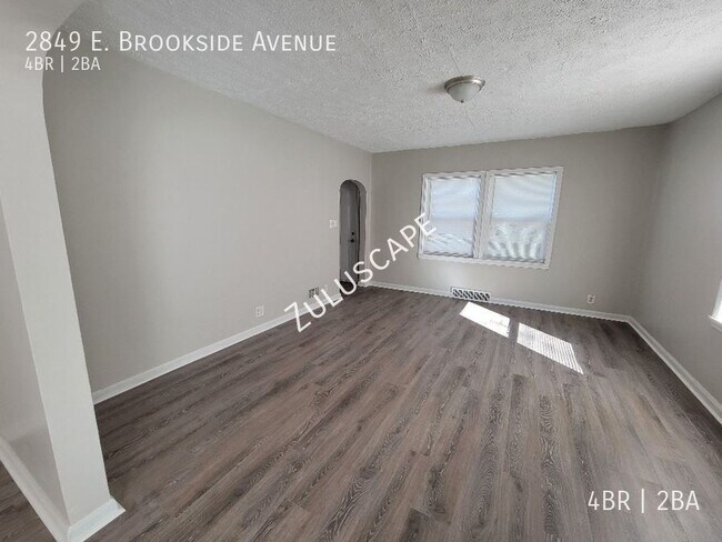 Photo - 2849 E Brookside Ave