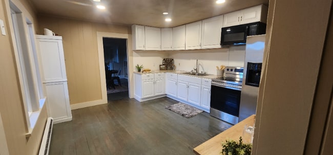 Photo - 801 S. West Blvd