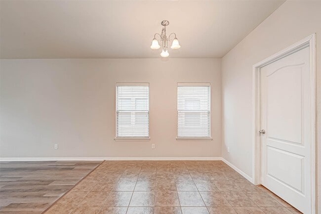 Photo - 2815 Mustang Hill Ln