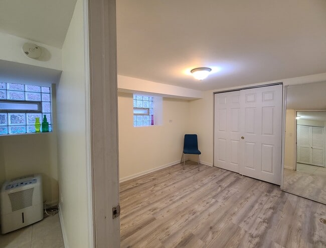 Photo - 4642 St Louis Ave Unit B