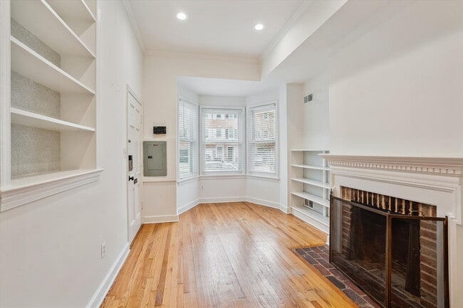 Photo - 2431 I St NW