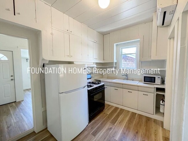 Photo - 104a Palm Ave