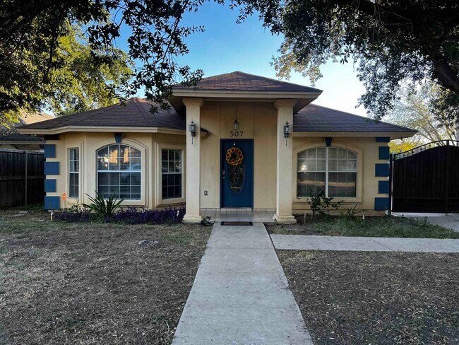 Photo - 307 Hancock Ct