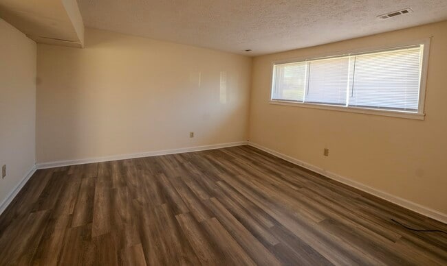 Photo - 922 Southern Hills Dr