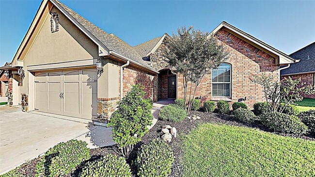 Building Photo - 13532 Gentry Dr