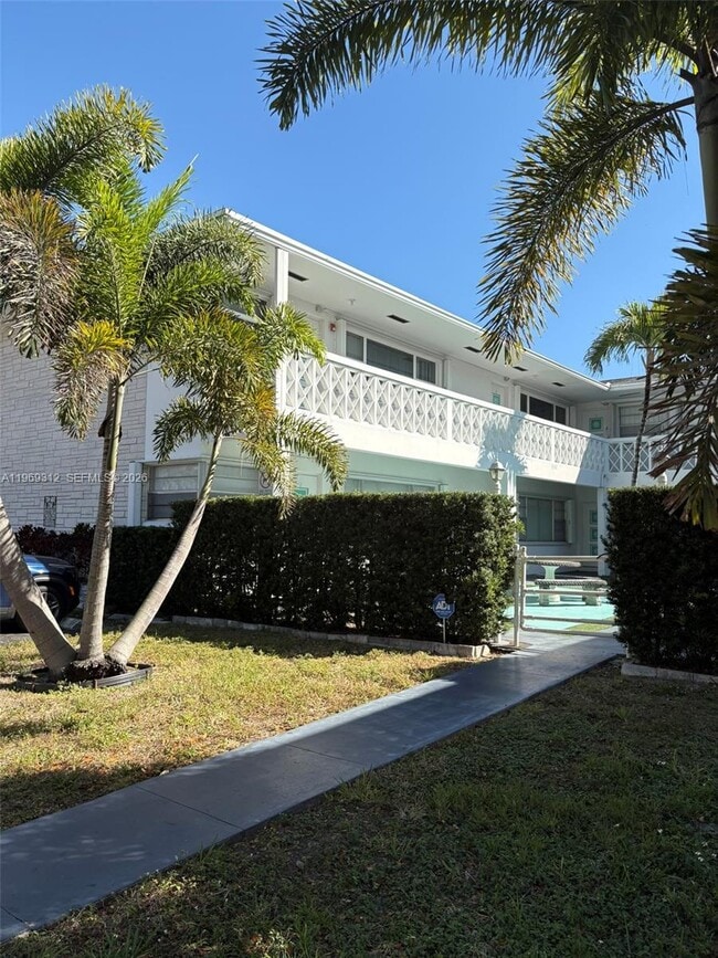 Photo - 1005 S 17th Ave Unit 1