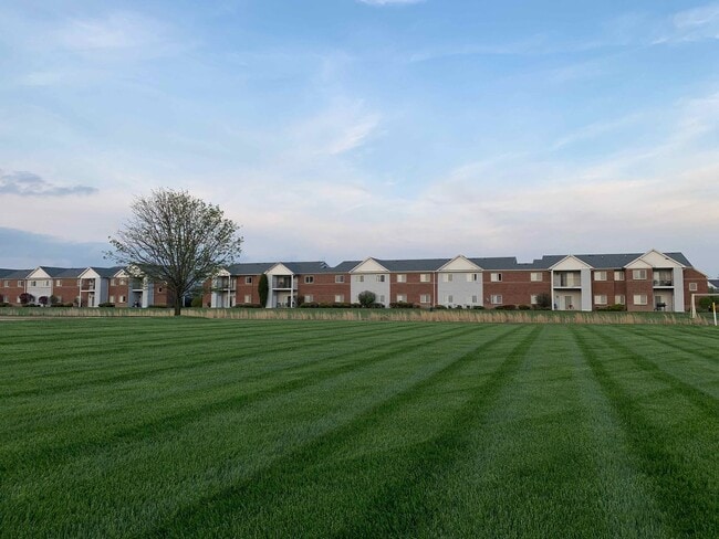 Photo - **2 bedroom 2 bath $1199/mo***Evansville, ...