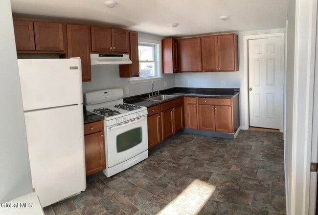 Building Photo - 323 19th St Unit 1