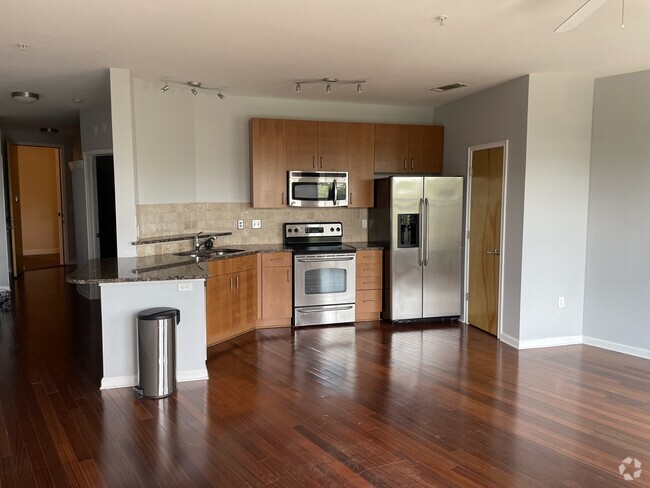 Building Photo - 898 Oak St SW Unit 1317 Rental