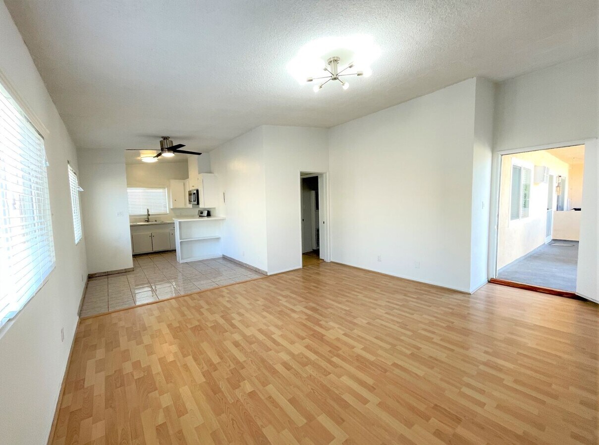 Photo - 1863 10th St.