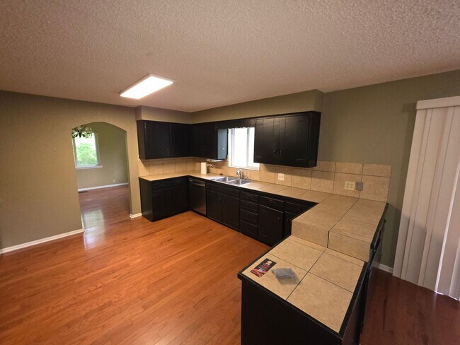 Photo - Nice secluded 4 bedroom home