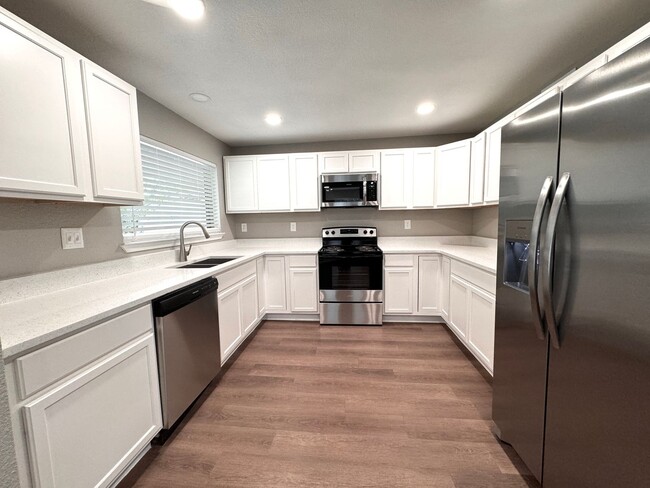 Spacious 6 Bed 6 Bath Newly Remodeled Home! - Spacious 6 Bed 6 Bath Newly Remodeled Home!