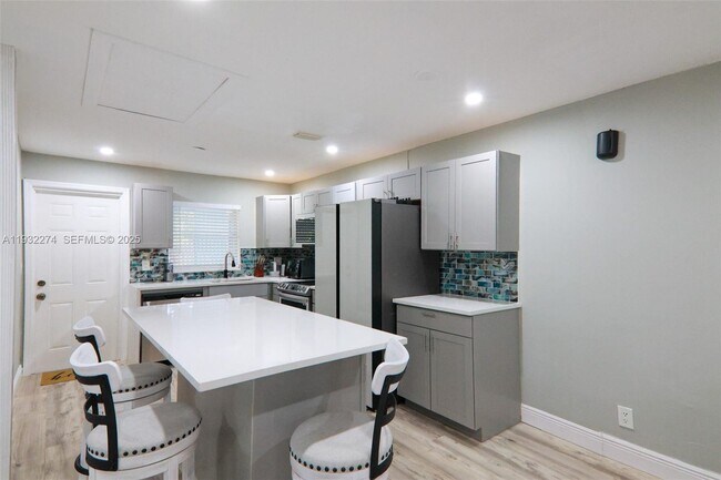 Photo - 5300 NW 15th Ct Unit 1