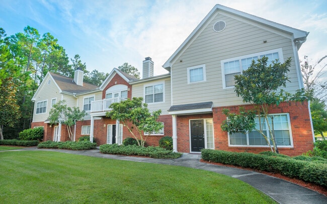 Greenbrier Estates Apartments
