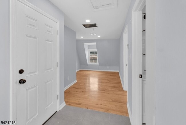 Photo - 157 Fairmount Ave Unidad 3