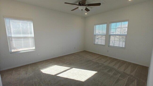 Photo - 106 Arbordale St