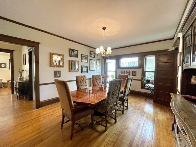Photo - 2737 Irving Ave S Unit 1