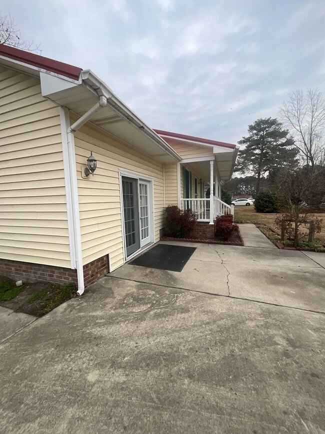 Photo - 4326 Bridge St