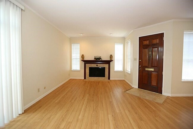 Photo - 2602 W Holcombe Blvd