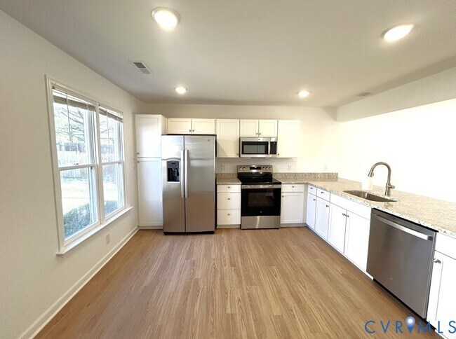 Photo - 9810 Union Jack Pl