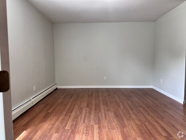 Building Photo - 991 County St Unit 1 Rental