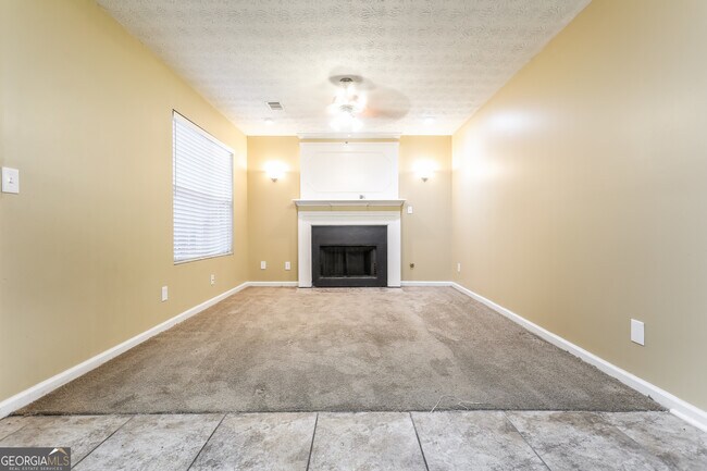 Photo - 6482 Alford Way