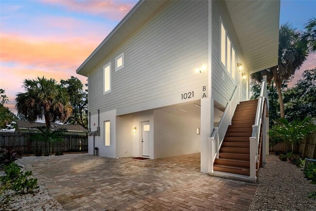Building Photo - 1021 Douglas Ave Rental