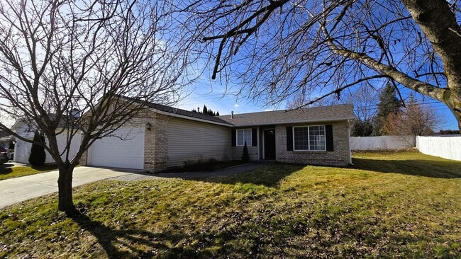 Building Photo - 3 Bed, 2 Bath House in Coeur d'Alene