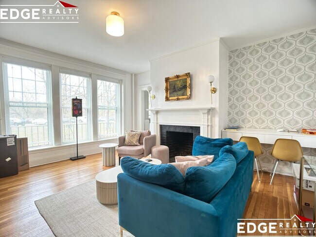 Photo - 1988 Commonwealth Ave Unit 1