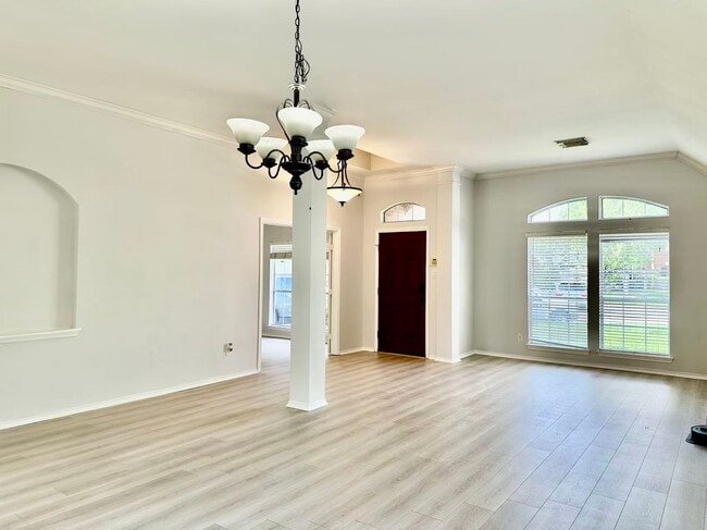 Photo - 3131 Valley Ct